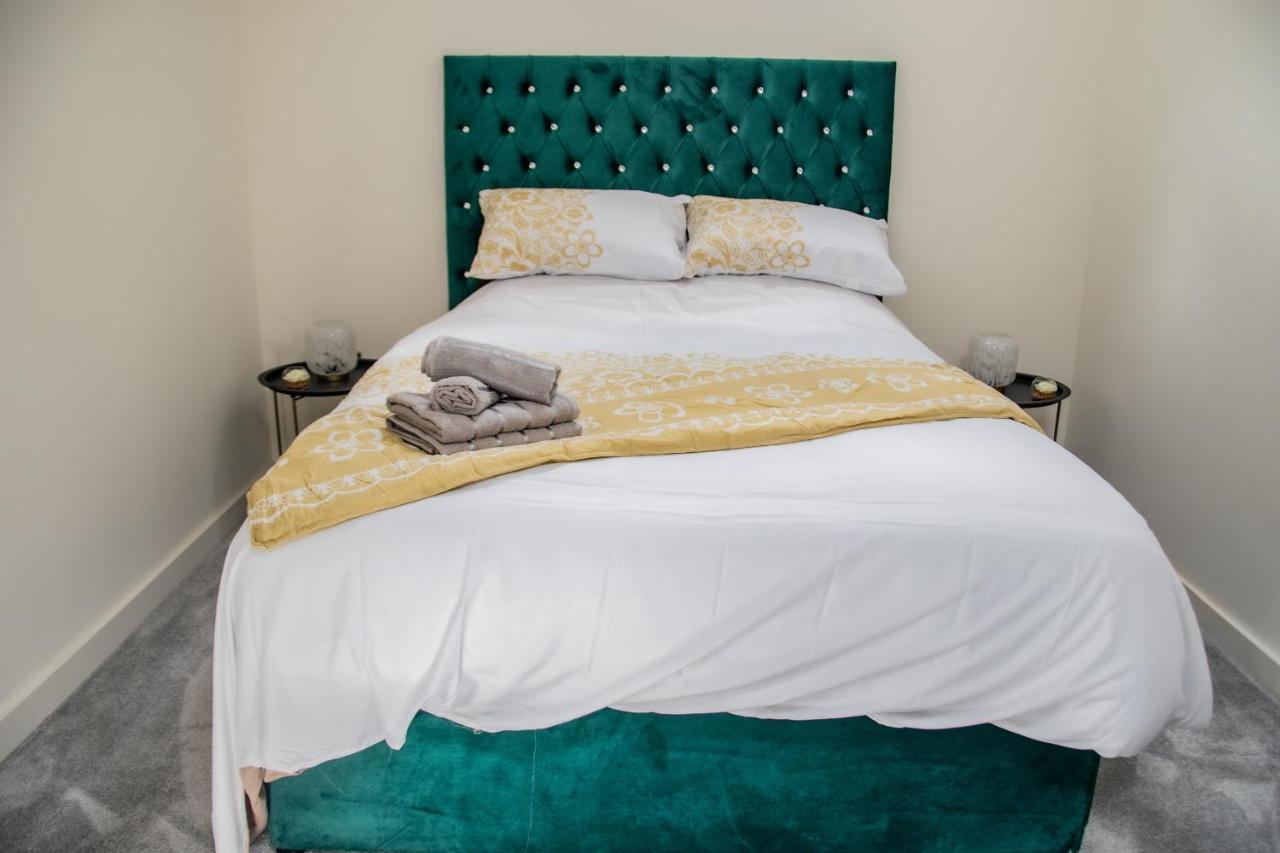Bv Lush Apartment At Conditioning House Bradford Bradford  Exterior foto